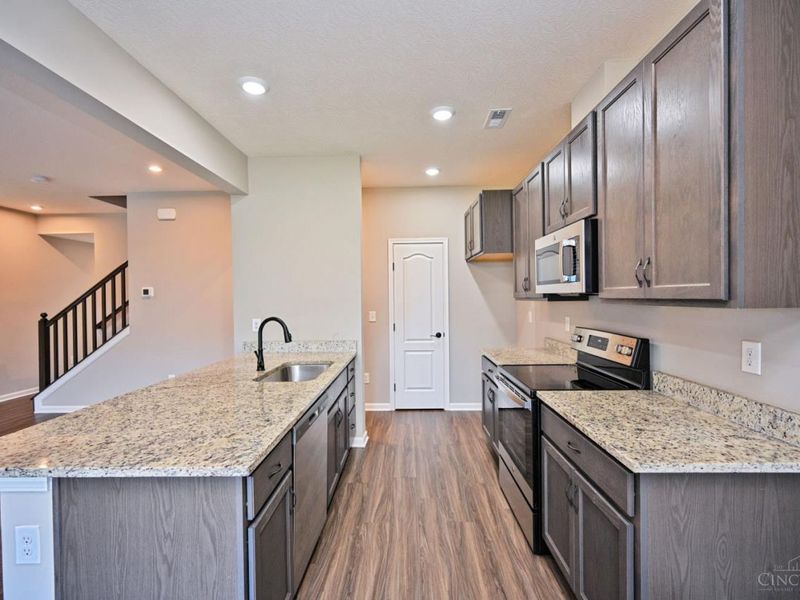 1538 Summerview Lane, Miami Township, OH 45150 Photo 13
