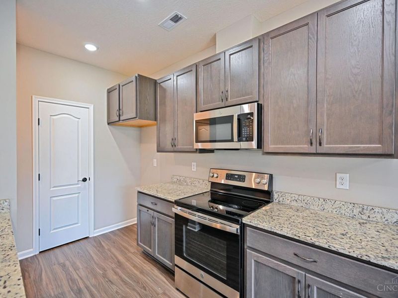 1538 Summerview Lane, Miami Township, OH 45150 Photo 15