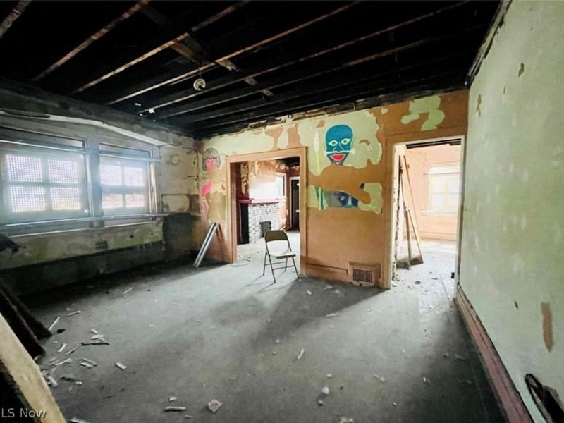 12103 Kinsman Road, Cleveland, OH 44120 Photo 23