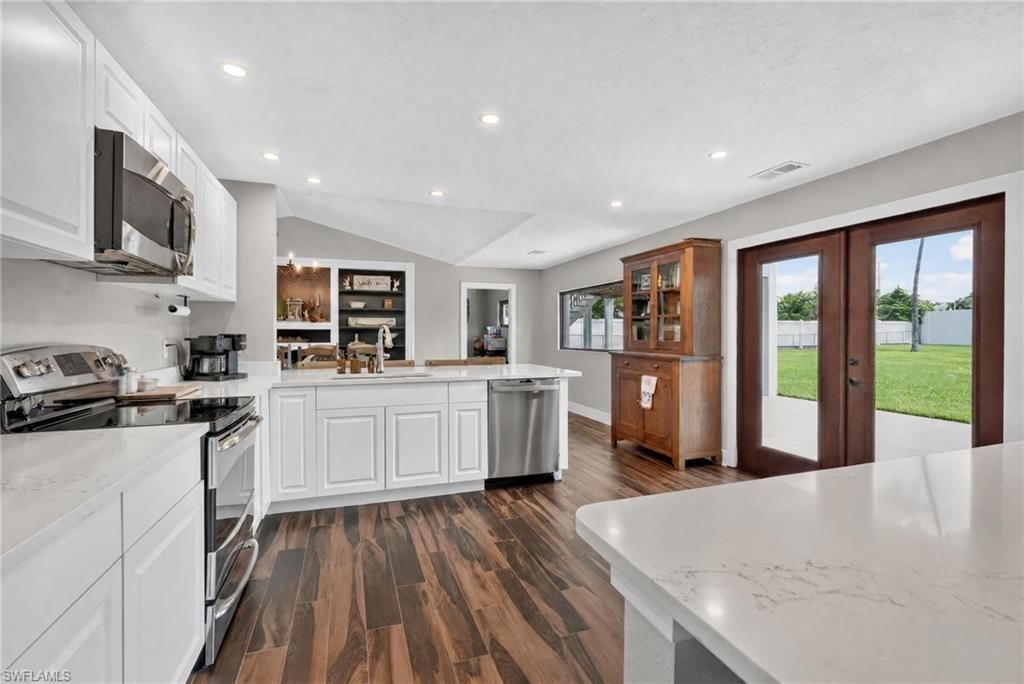 620 Hickory Rd , Naples, FL 34108 Photo