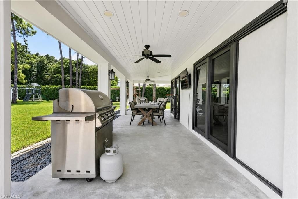 620 Hickory Rd , Naples, FL 34108 Photo