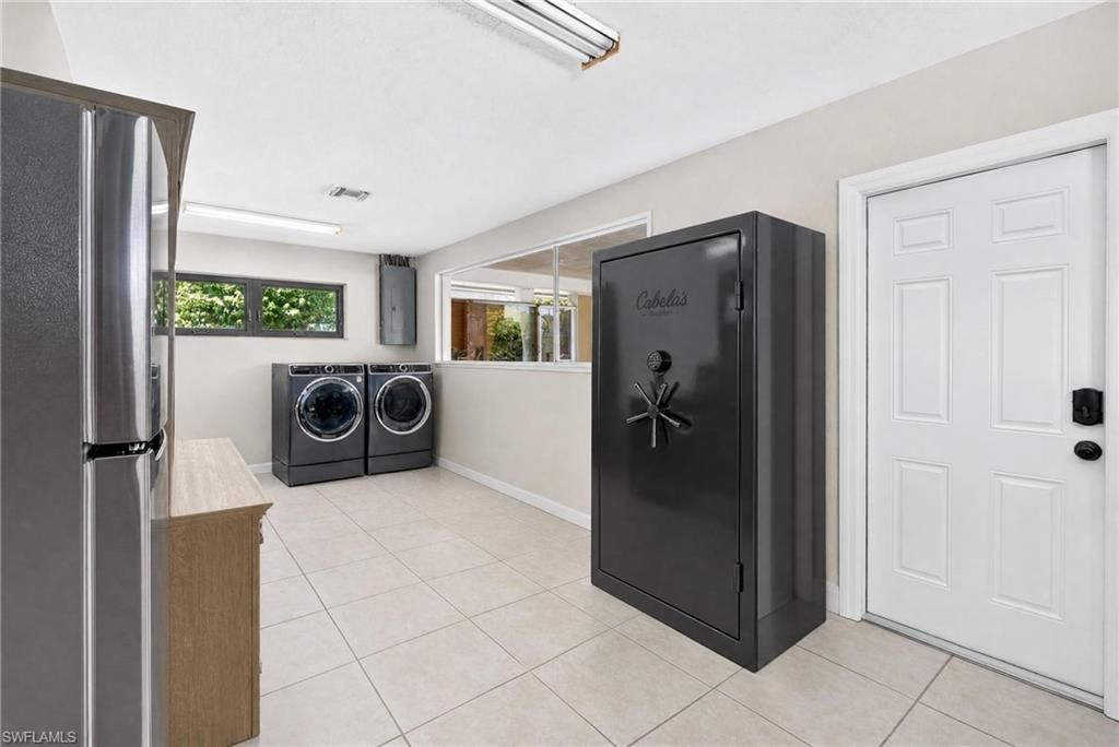620 Hickory Rd , Naples, FL 34108 Photo