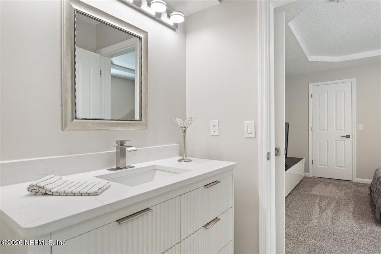 9227 Chandler Oaks Court, Jacksonville, FL 32221 Photo