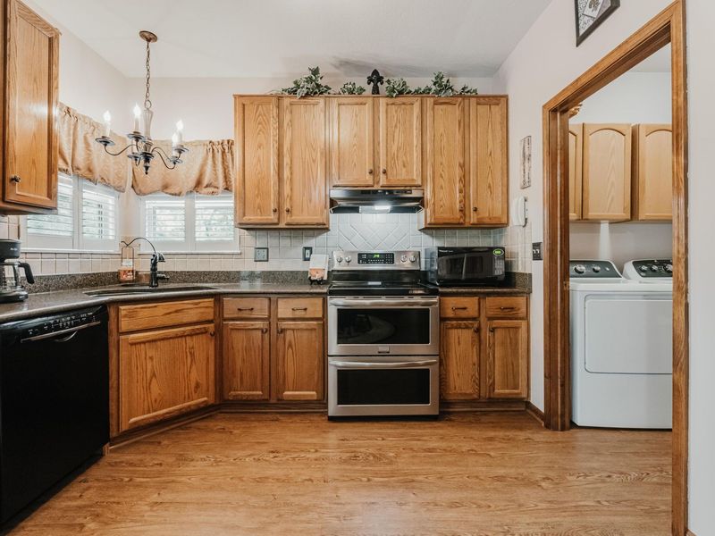 976 Karlslyle Drive, Columbus, OH 43228 Photo 25