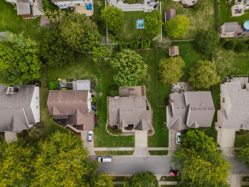 976 Karlslyle Drive, Columbus, OH 43228 Photo 3