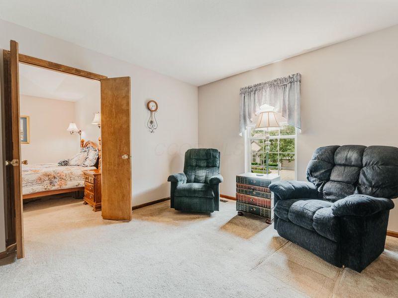 976 Karlslyle Drive, Columbus, OH 43228 Photo 36