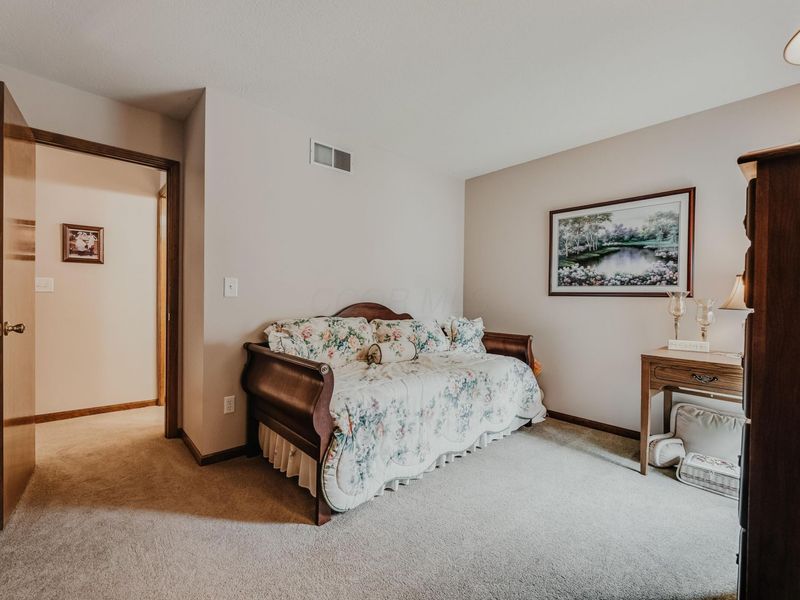 976 Karlslyle Drive, Columbus, OH 43228 Photo 49