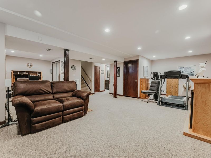 976 Karlslyle Drive, Columbus, OH 43228 Photo 59