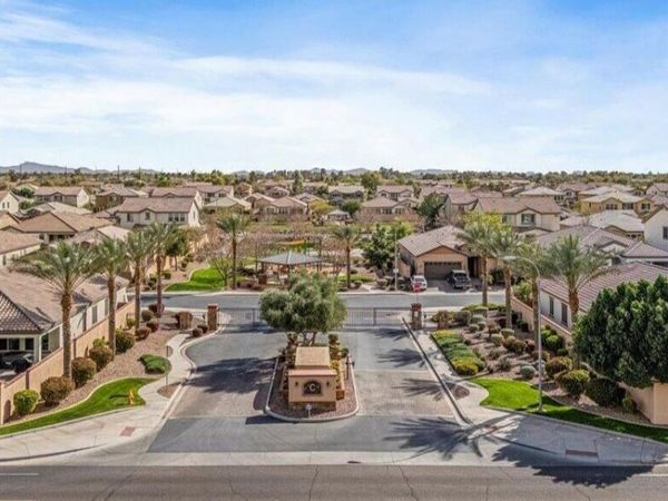 1822 E Canyon Way, Chandler, AZ 85249