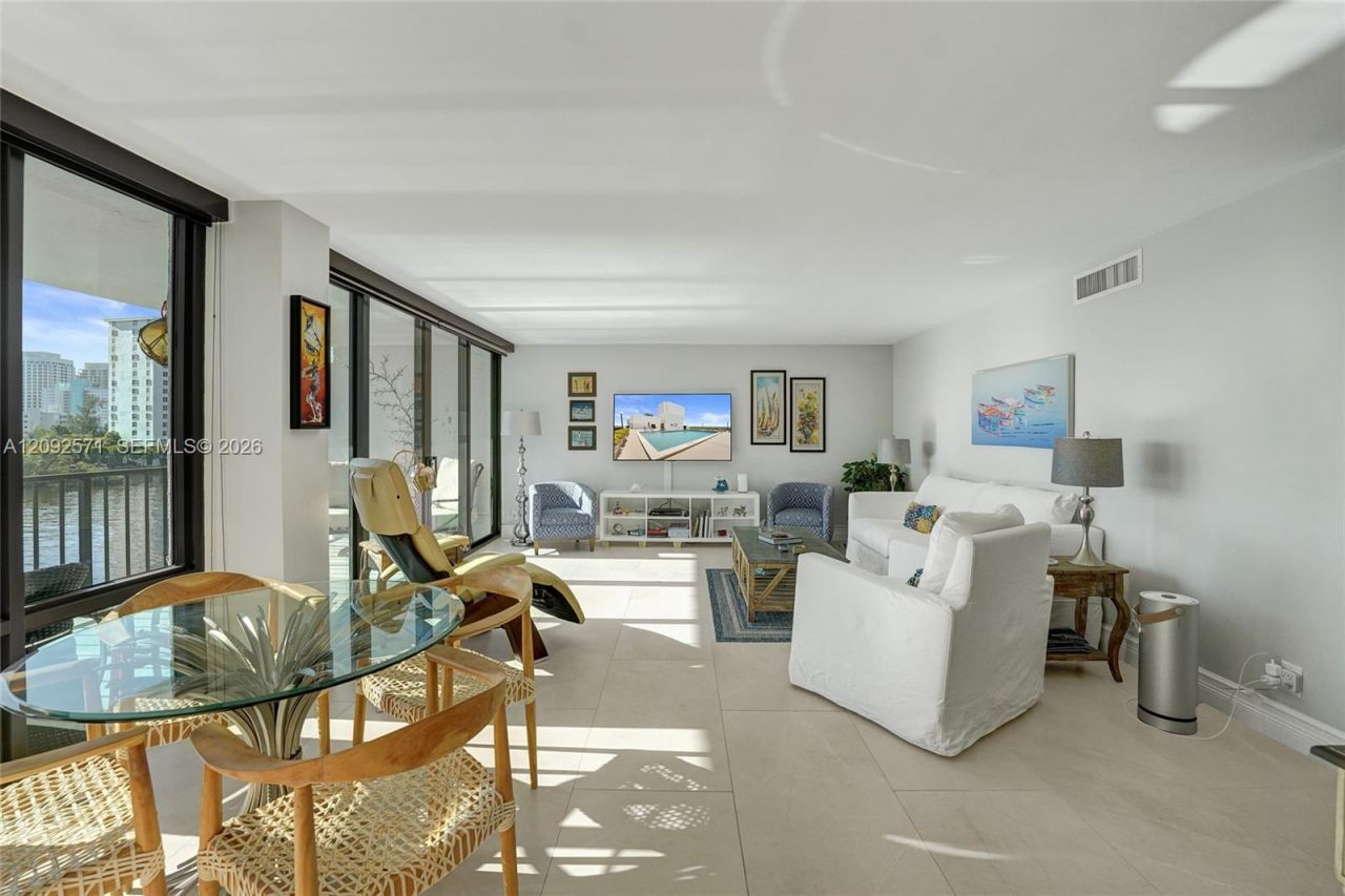 936 Intracoastal Dr , Unit 4F, Fort Lauderdale, FL 33304 Photo