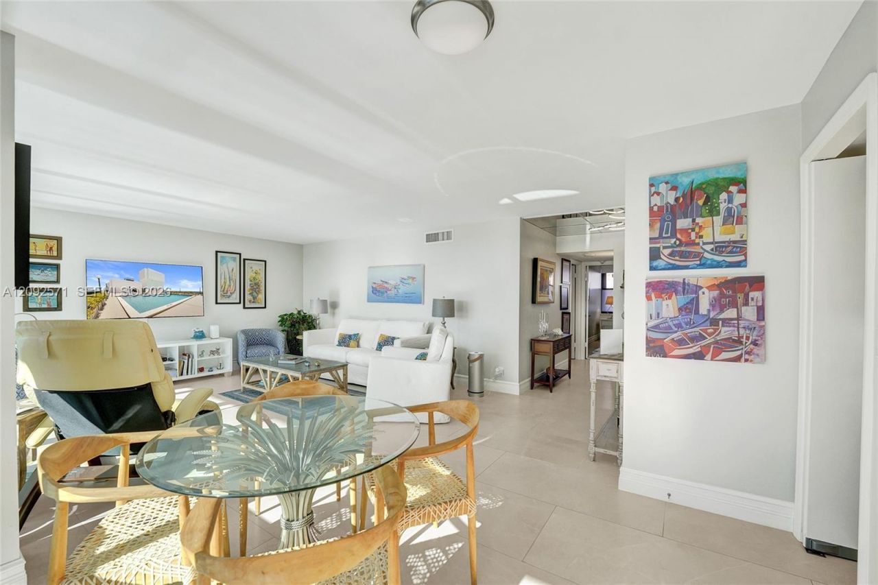 936 Intracoastal Dr , Unit 4F, Fort Lauderdale, FL 33304 Photo