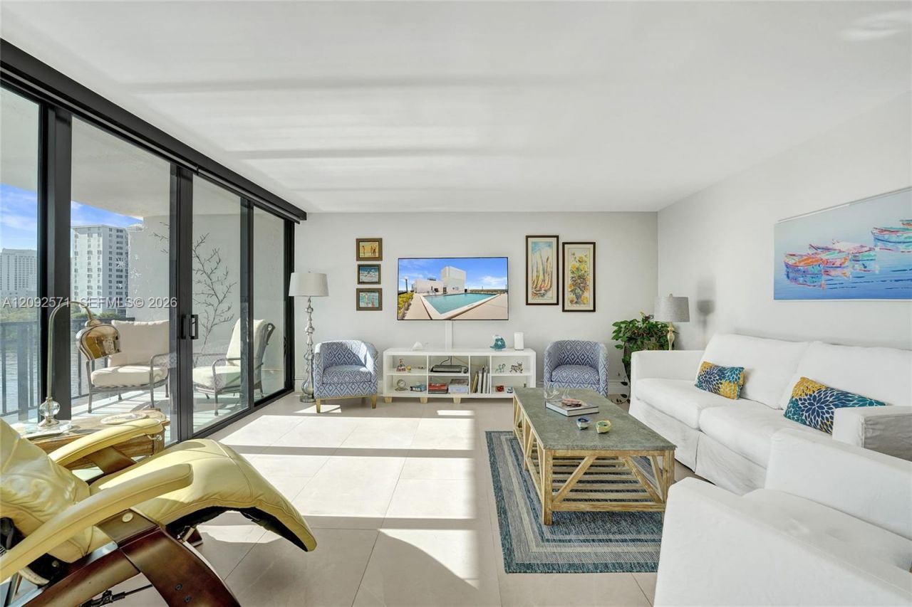 936 Intracoastal Dr , Unit 4F, Fort Lauderdale, FL 33304 Photo