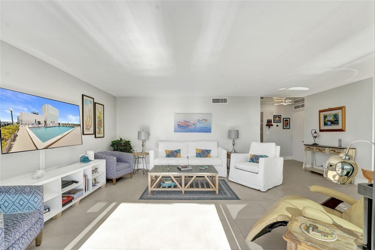 936 Intracoastal Dr , Unit 4F, Fort Lauderdale, FL 33304 Photo