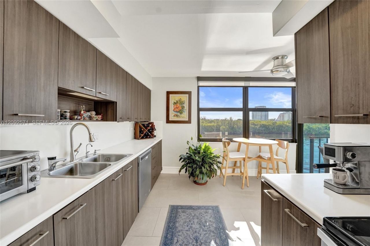 936 Intracoastal Dr , Unit 4F, Fort Lauderdale, FL 33304 Photo