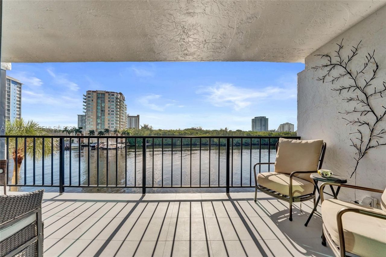 936 Intracoastal Dr , Unit 4F, Fort Lauderdale, FL 33304 Photo