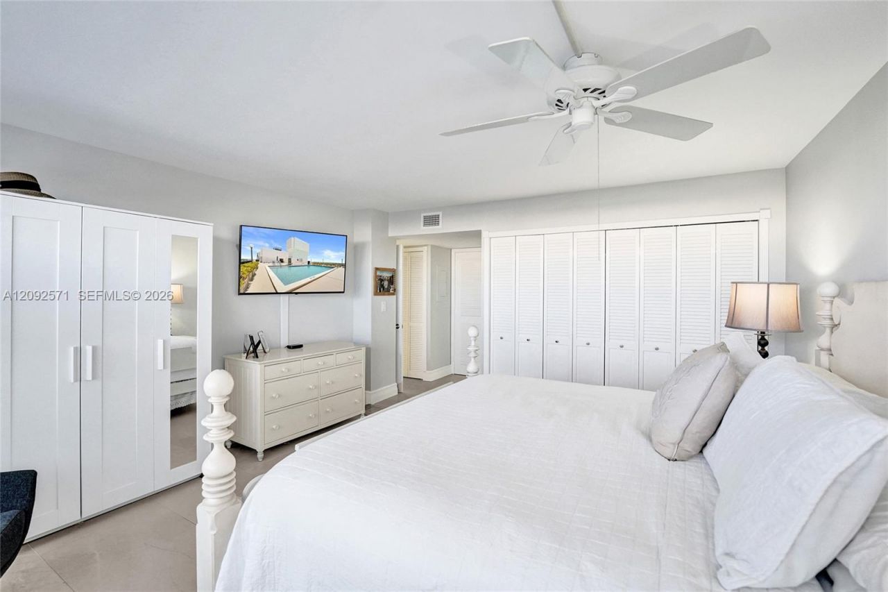 936 Intracoastal Dr , Unit 4F, Fort Lauderdale, FL 33304 Photo