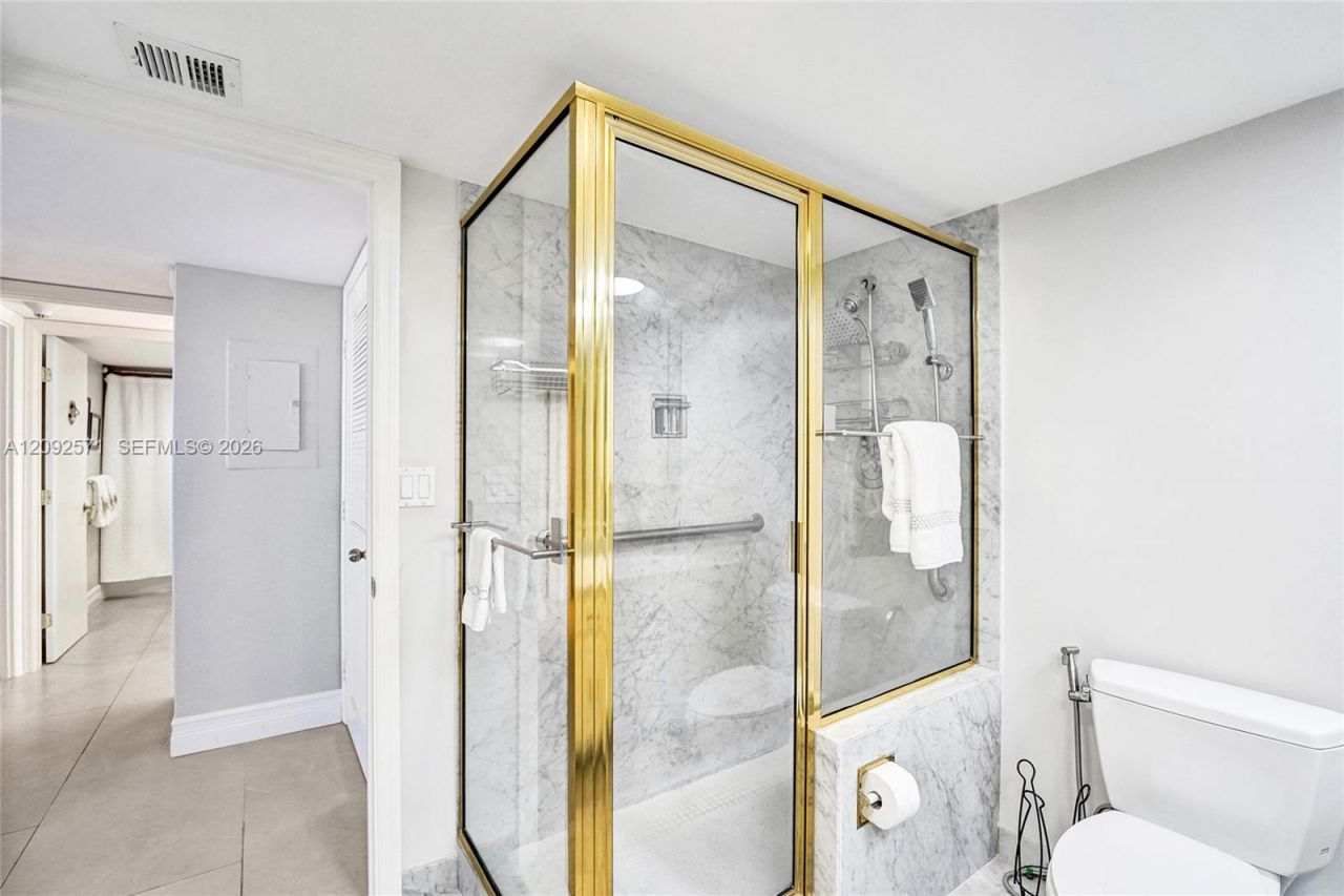 936 Intracoastal Dr , Unit 4F, Fort Lauderdale, FL 33304 Photo
