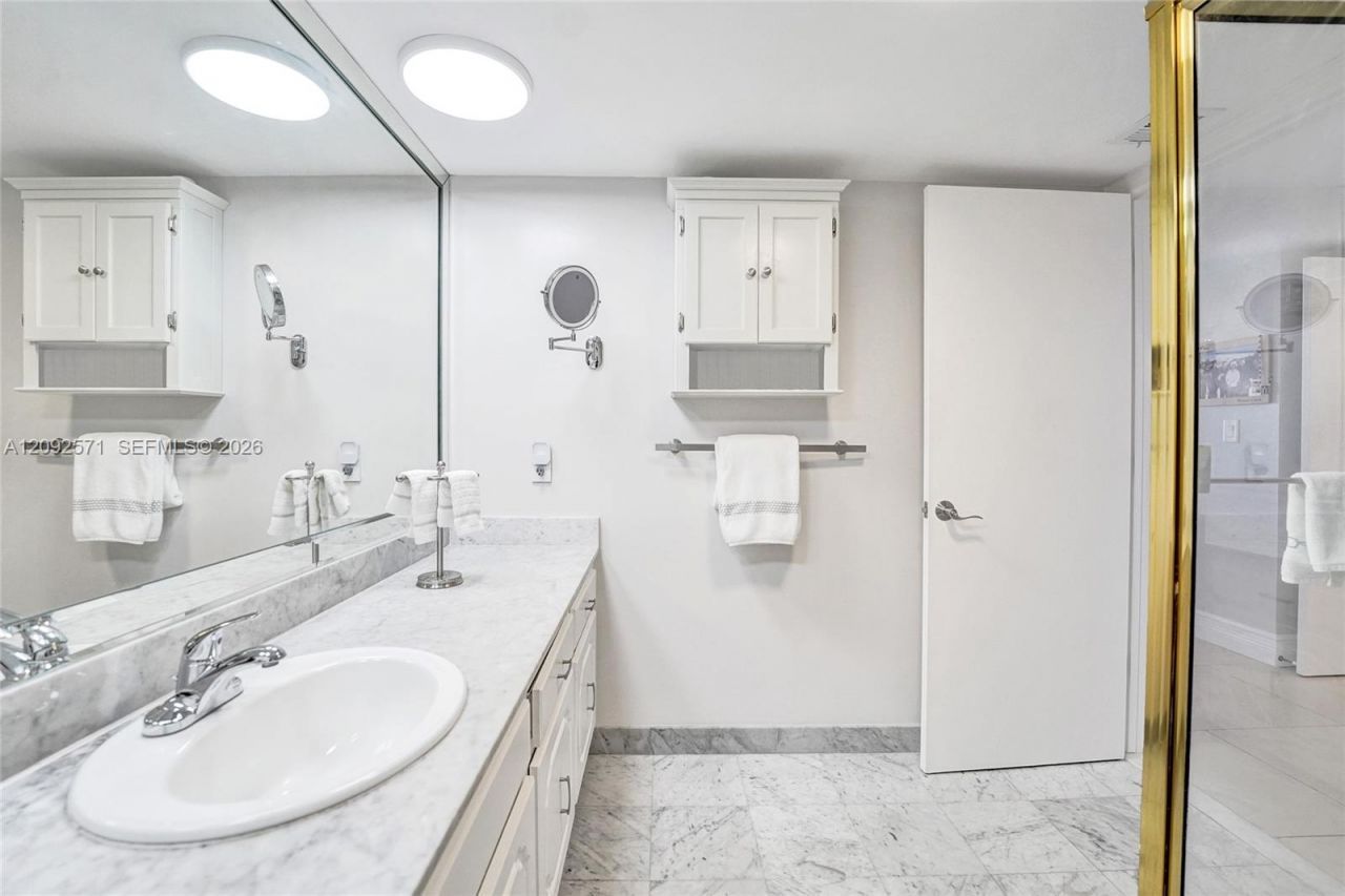 936 Intracoastal Dr , Unit 4F, Fort Lauderdale, FL 33304 Photo