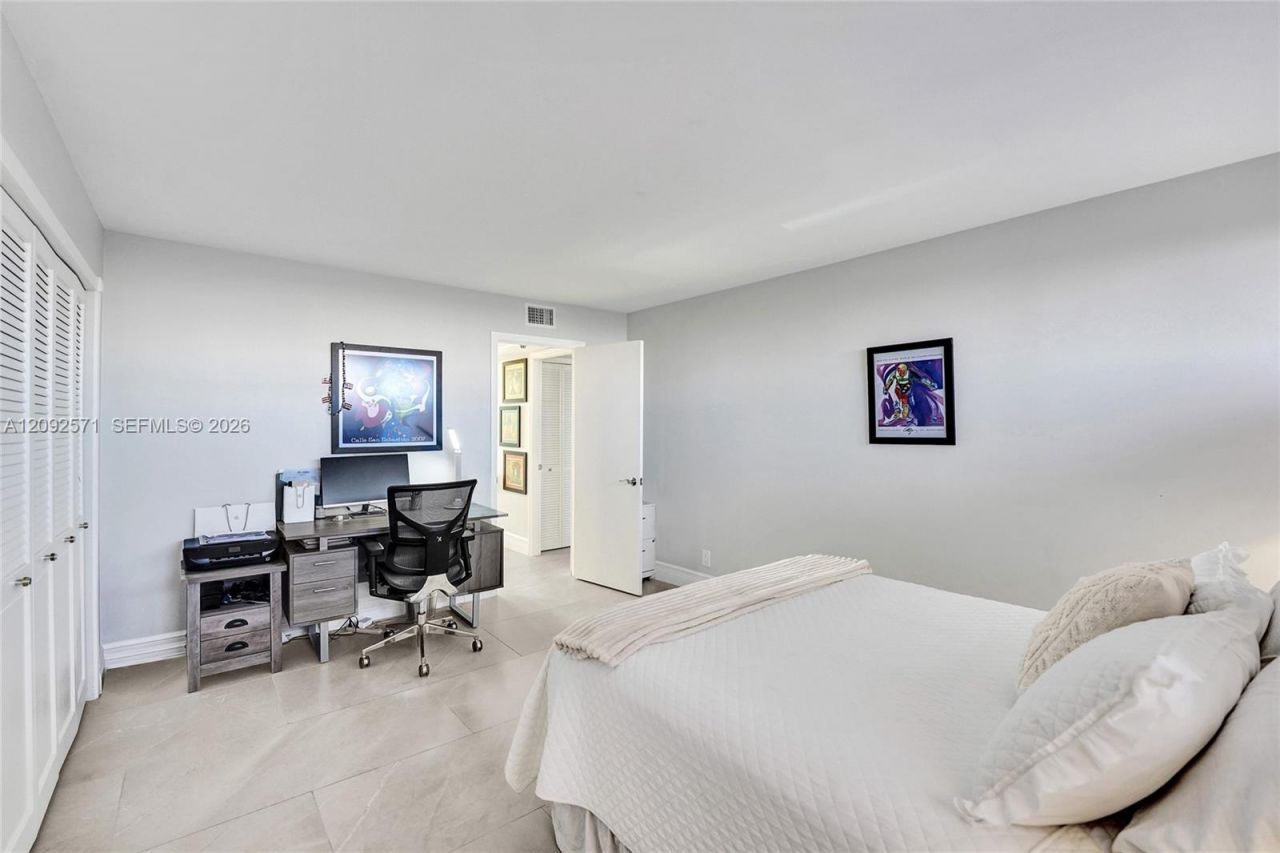 936 Intracoastal Dr , Unit 4F, Fort Lauderdale, FL 33304 Photo