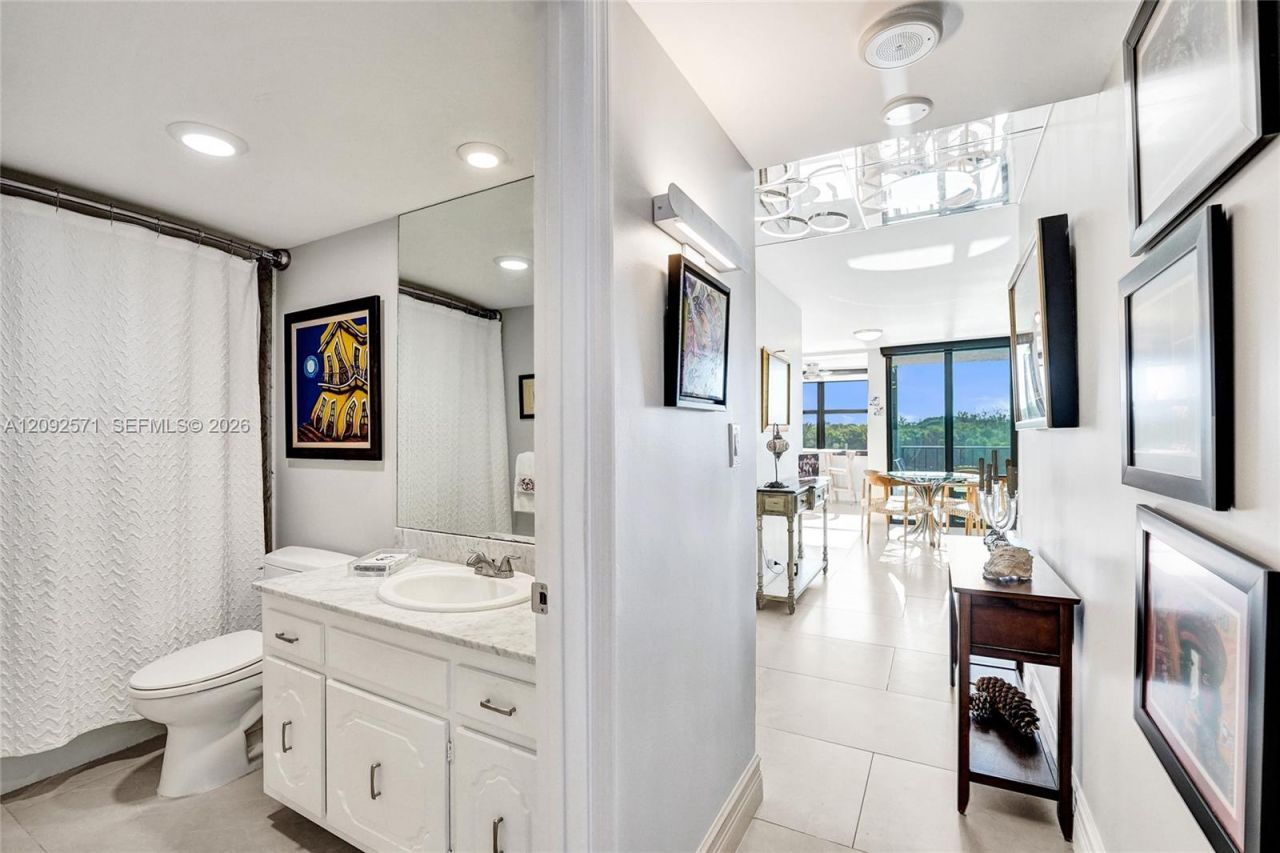 936 Intracoastal Dr , Unit 4F, Fort Lauderdale, FL 33304 Photo