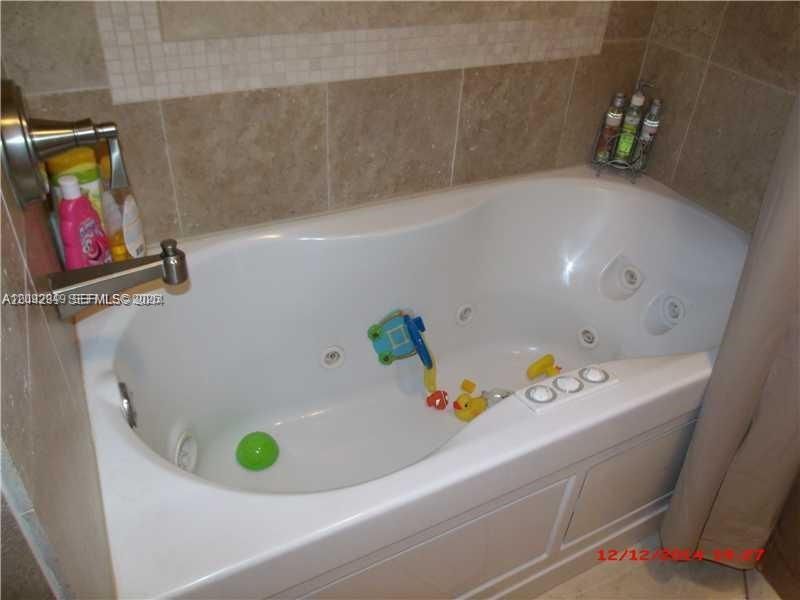 9470 NW 24th St, Sunrise, FL 33322 Photo
