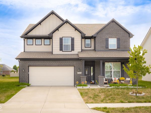 5717 Lauren Lane, Columbus, IN 47203