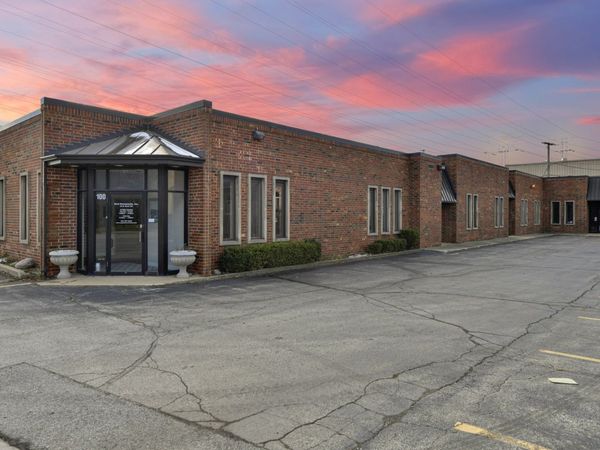 24 S Des Plaines River Road , Des Plaines, IL 60016