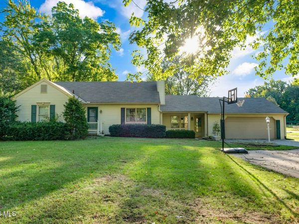 1425 S Crissey Road , Holland, OH 43528