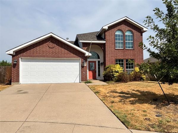 1309 Pepperfield Court , Fort Worth, TX 76028