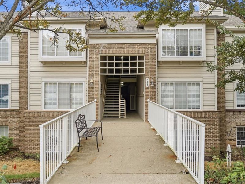 9800 Regatta Drive, Unit 101, Colerain Township, OH 45252 Photo 2
