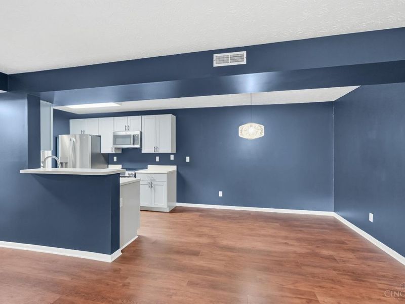 9800 Regatta Drive, Unit 101, Colerain Township, OH 45252 Photo 6