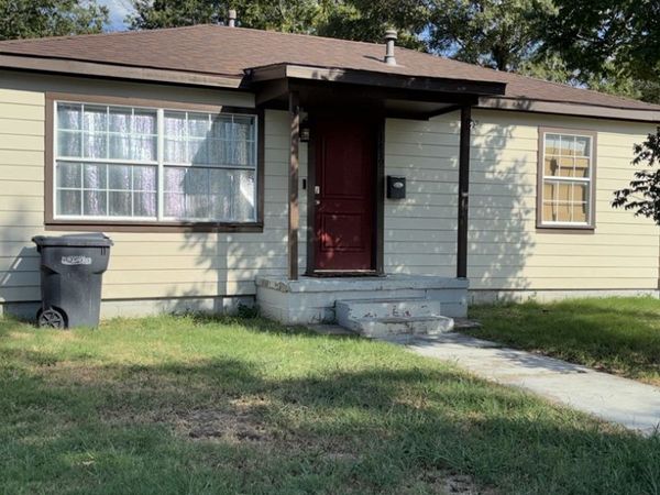 1412 N Healdton Boulevard N, Ardmore, OK 73401