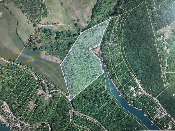 Bankston Lane, LaFollette, TN 37766