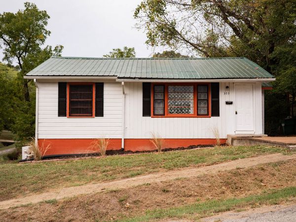 303 N 5th Street , Thayer, MO 65791