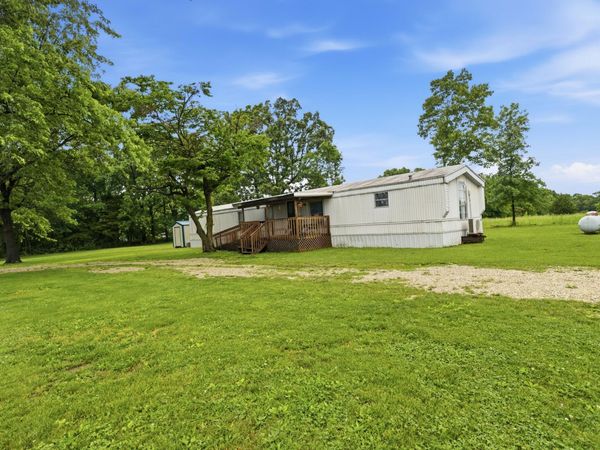 1919 Burnett Road , Seymour, MO 65746