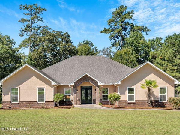 115 Village Lane, McComb, MS 39648