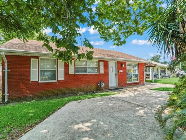 105 CARMEN Drive , Avondale, LA 70094