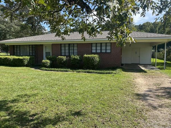 274 Trace Rd., Laurel, MS 39443