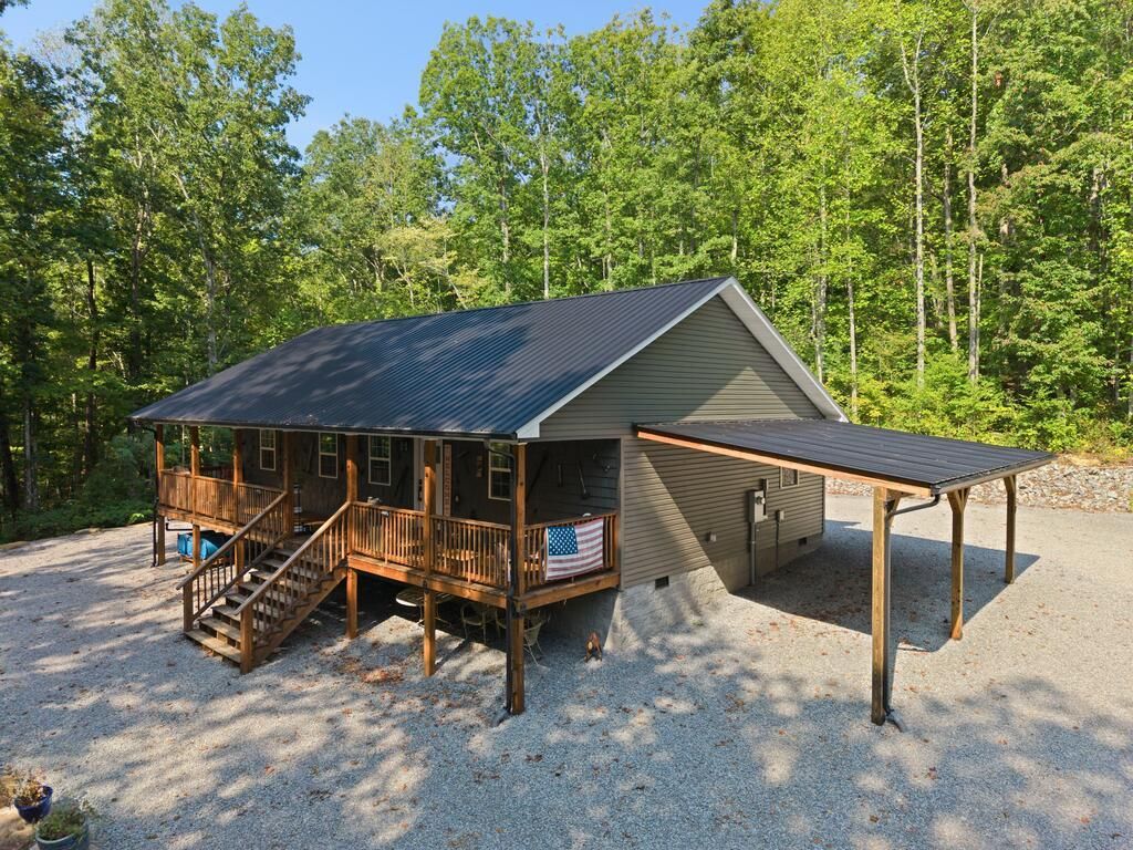  Jamestown, TN 38556