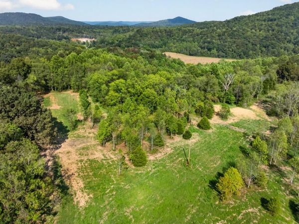 0 Peaceful Valley Ln, Monterey, TN 38574