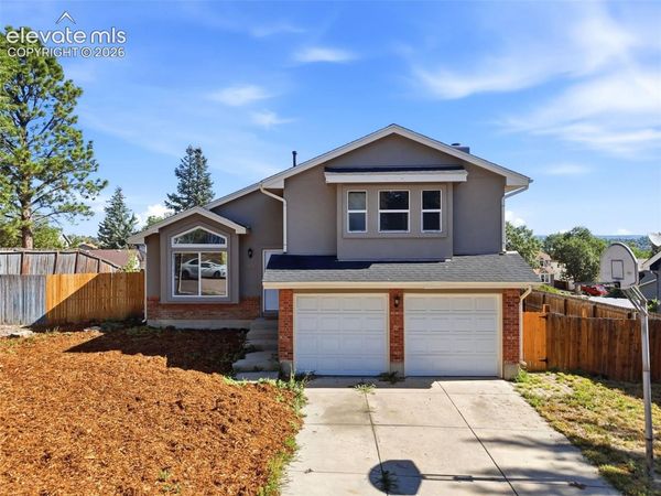 3490 Mountainside Drive, Colorado Springs, CO 80918