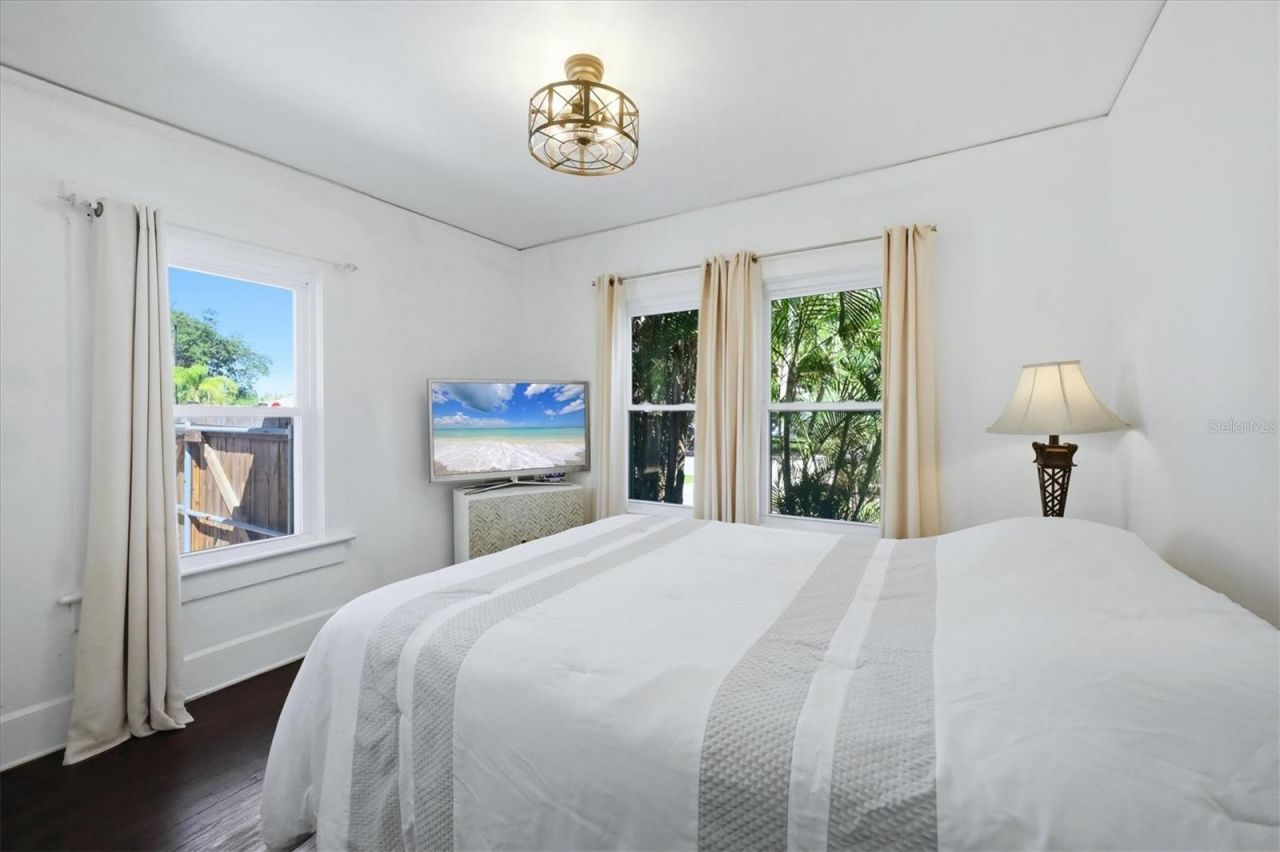 1309 13th Avenue W, Bradenton, FL 34205 Photo
