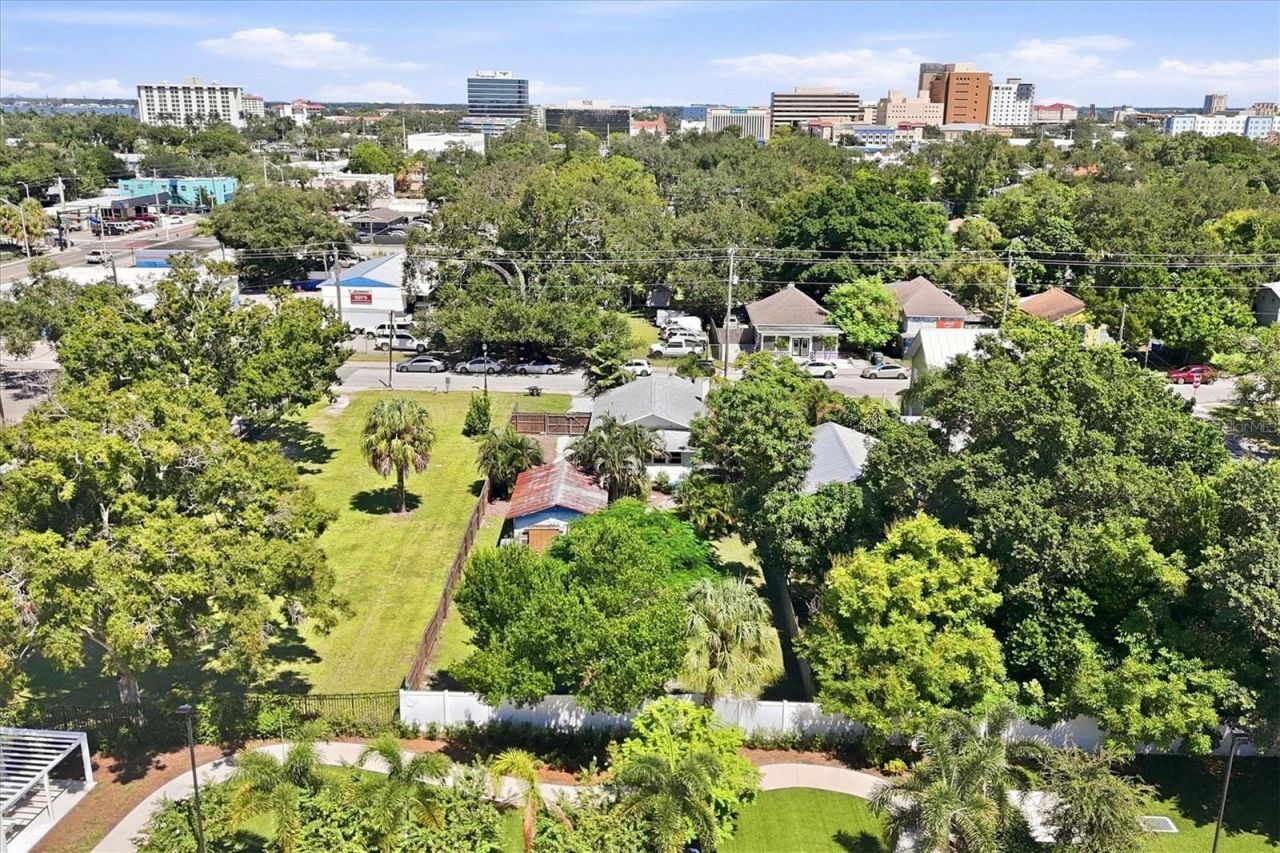 1309 13th Avenue W, Bradenton, FL 34205 Photo