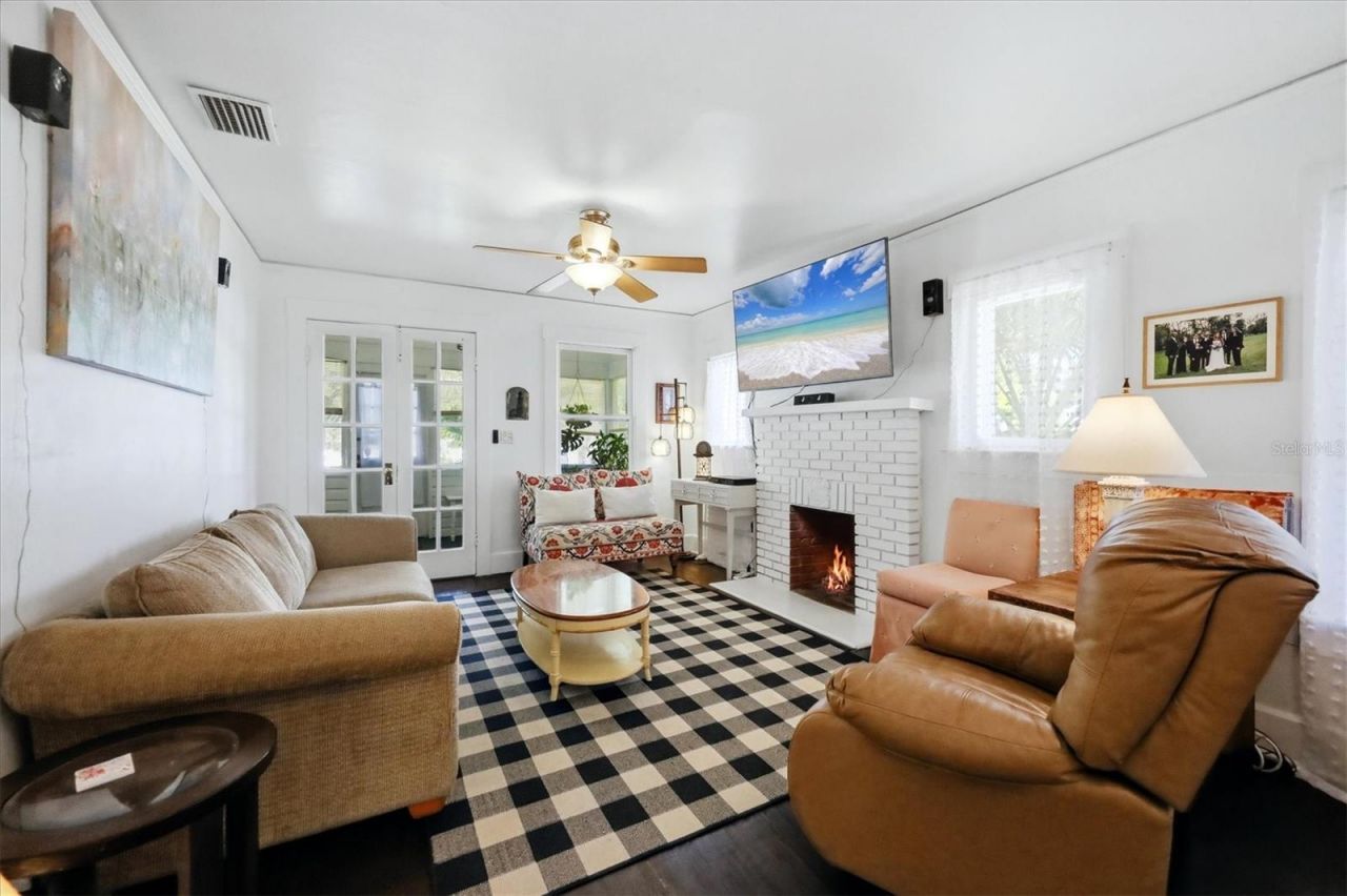 1309 13th Avenue W, Bradenton, FL 34205 Photo