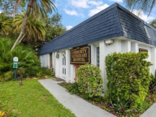 1631-1661 W BAY DRIVE , LARGO, FL 33770