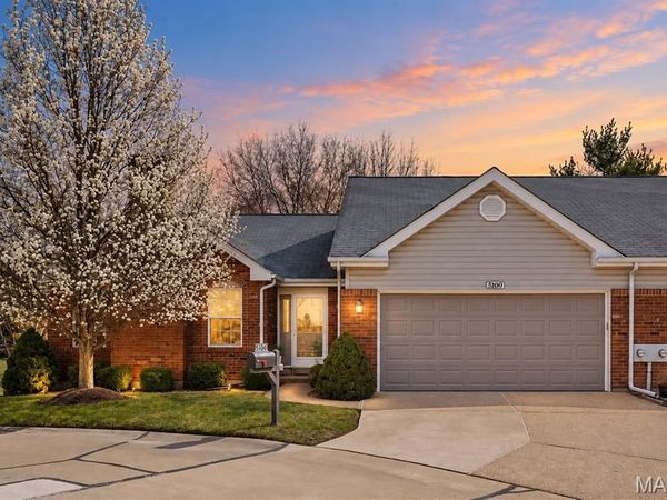 5100 Kennerly Place Drive, St Louis, MO 63128