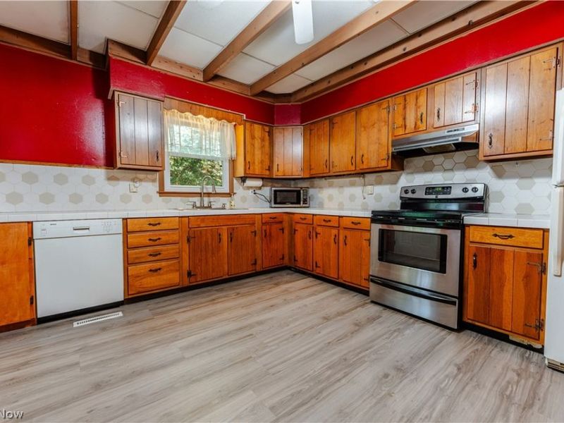 29556 Township Road 209, Coshocton, OH 43812 Photo 10