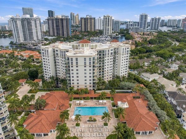 19900 E Country Club Dr , Unit 116, Aventura, FL 33180