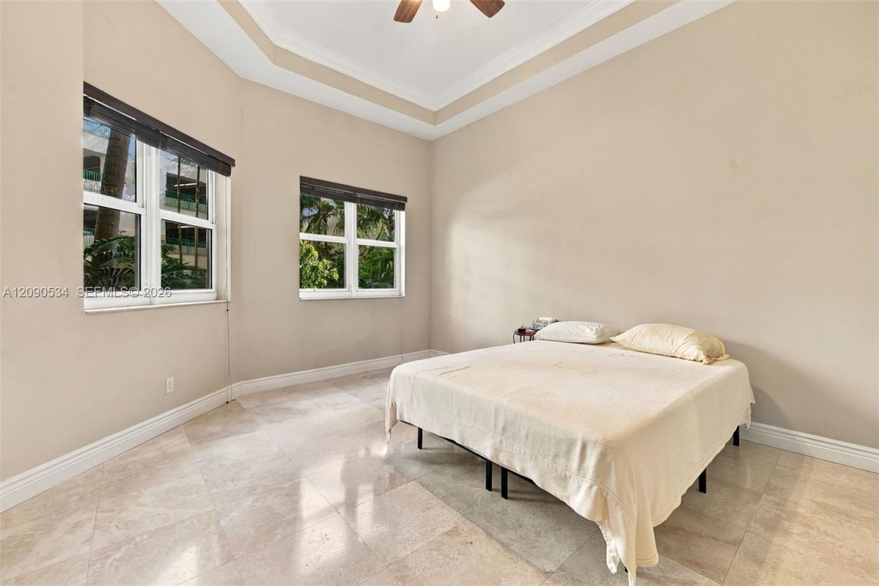 19900 E Country Club Dr , Unit 116, Aventura, FL 33180 Photo