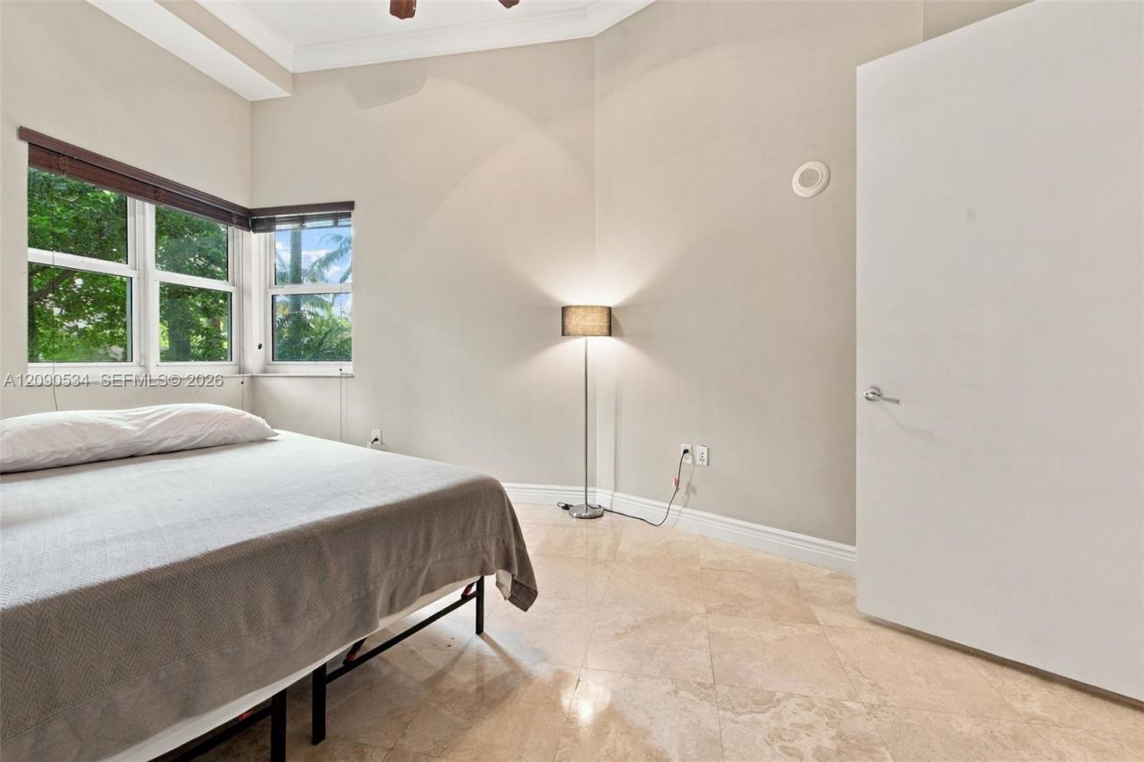19900 E Country Club Dr , Unit 116, Aventura, FL 33180 Photo